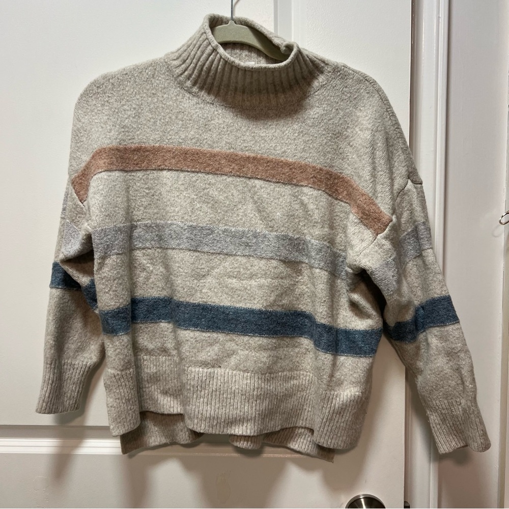 Korye Gray and Blue Cowl Turtleneck Sweater size S